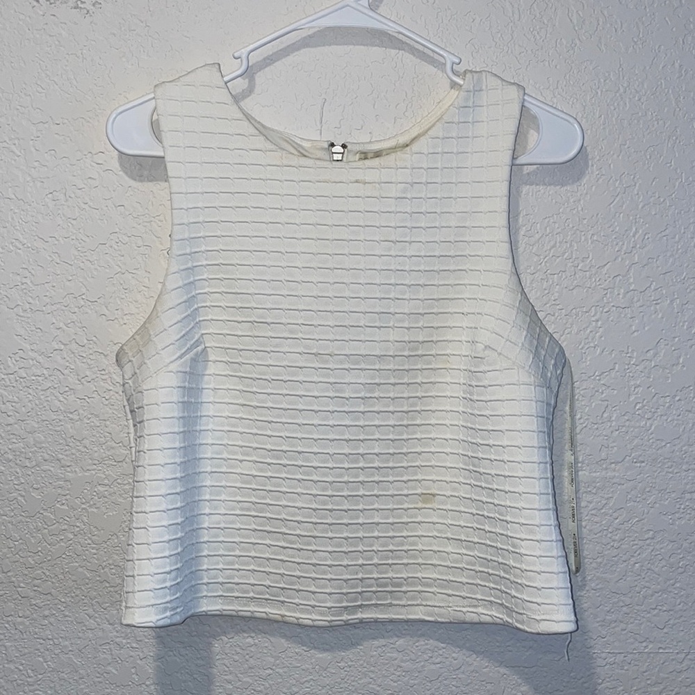 White Top 🤍